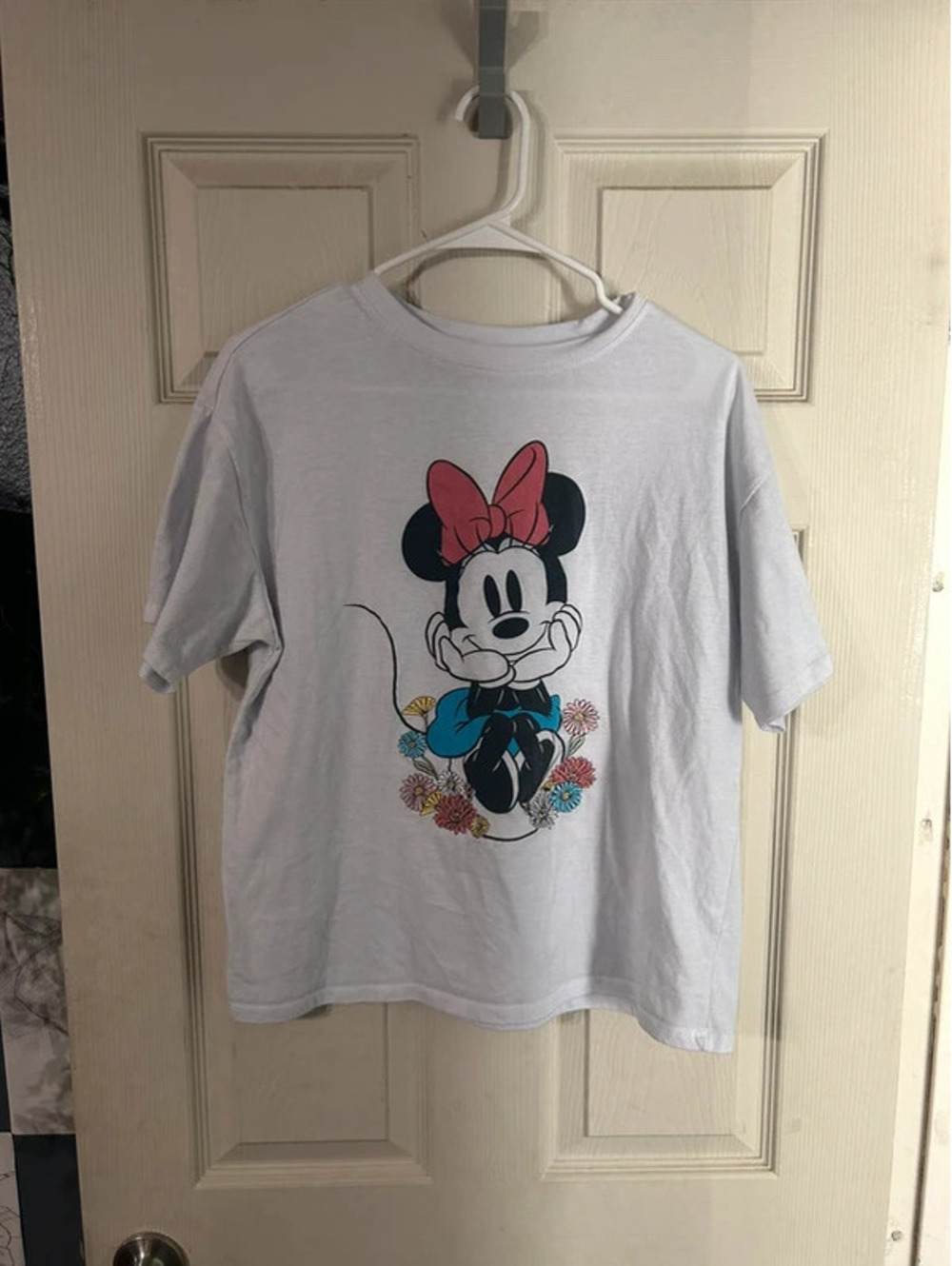 Large Vintage Disney Minnie Mouse Graphic Tee